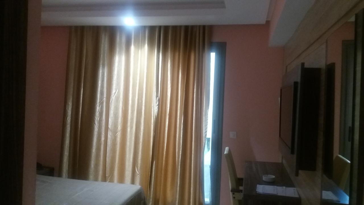Hotel Matous Tunes Quarto foto